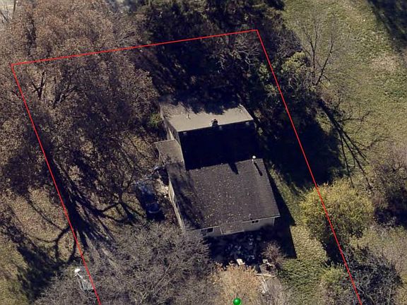 4th image of 864 Hart Rd