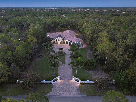 3rd image of 6771 Hunters RD