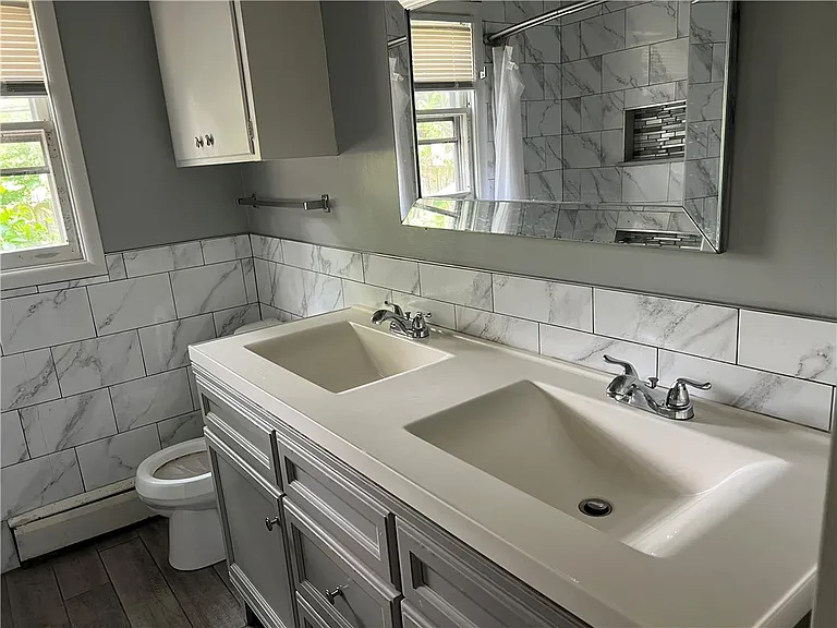 2341 Monroe Ave #1 — Photo 18