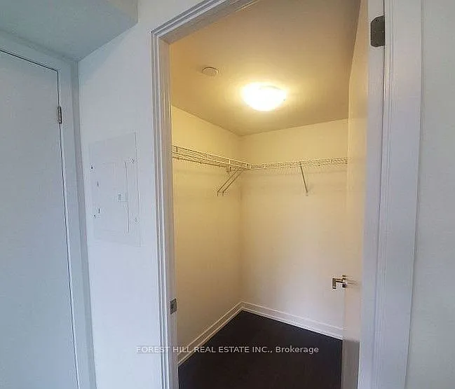 219 Dundas St E #2105 — Photo 5