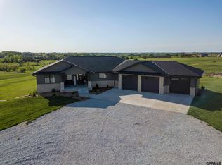 15881 SW 114th St, Crete, NE 68333