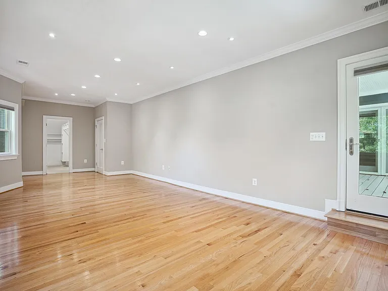 1530 Forest Villa Ln — Photo 39