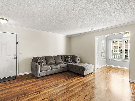4th image of 12300 Apache Avenue #321