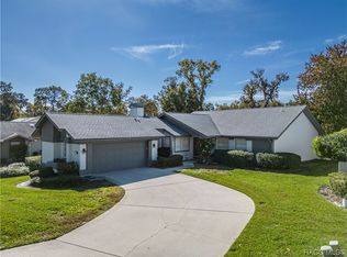 16 S Masters Dr, Homosassa, FL 34446