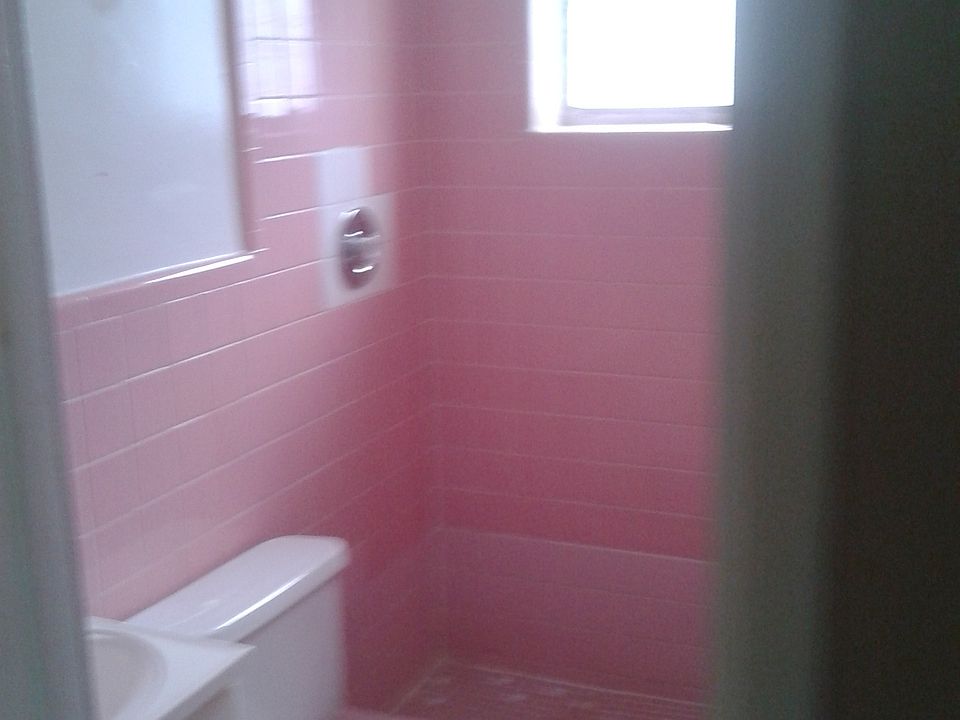 2nd image of 1030 NW 2nd Ave APT 2