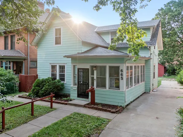 665 5th St E, Saint Paul, MN 55106