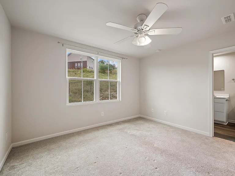 1607 Mountain Ash Ln — Photo 19