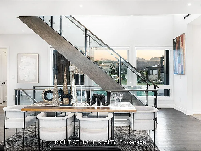 101 Sladden Ct — Photo 14