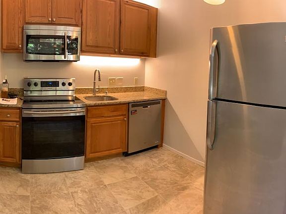 2nd image of 944 Kiely Blvd Unit H