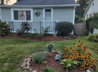 302 Cummings Rd, Vermilion, OH 44089