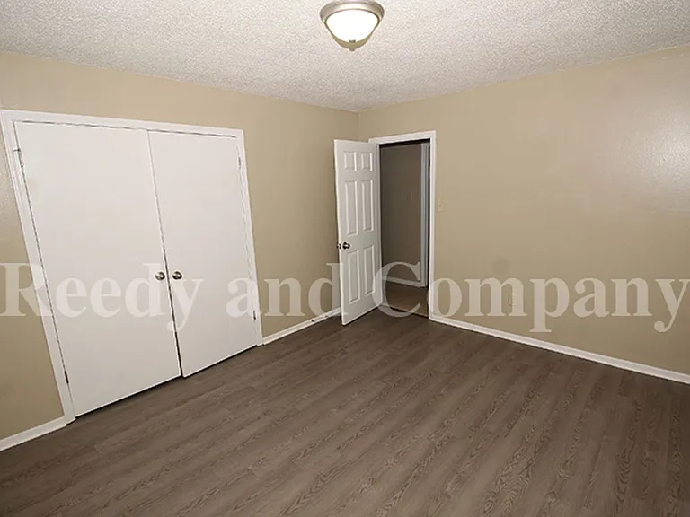 8401 Old Forge Rd — Photo 14