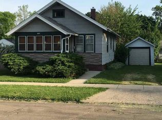 641 W Homer St, Freeport, IL 61032