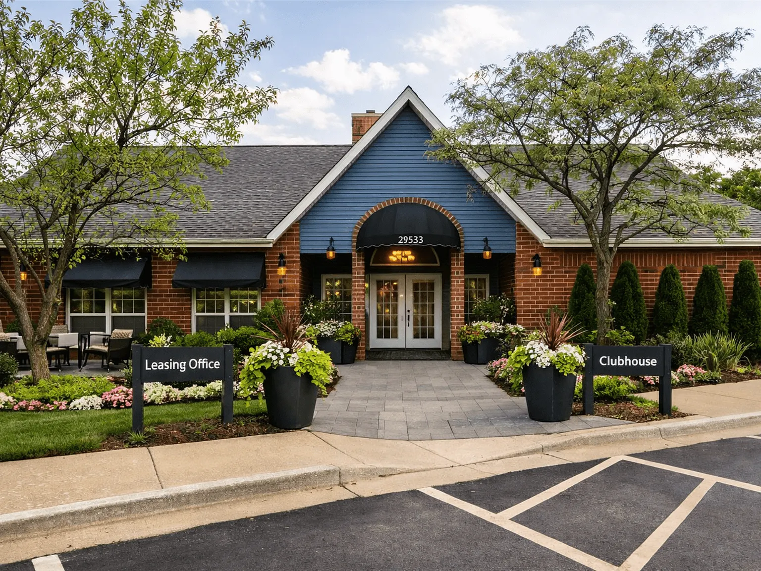 Forest Pointe Apartments — Photo 1