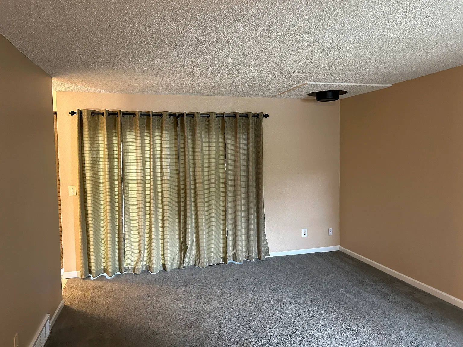 2863 S Xanadu Way — Photo 4