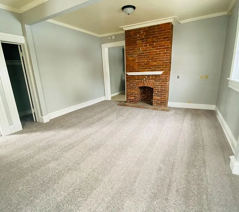 106 W 14th St
