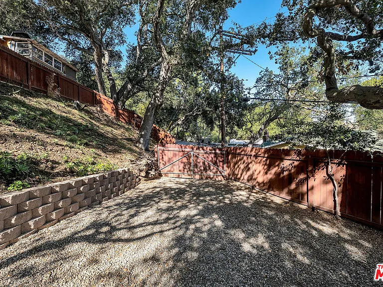 21832 Canon Dr — Photo 18