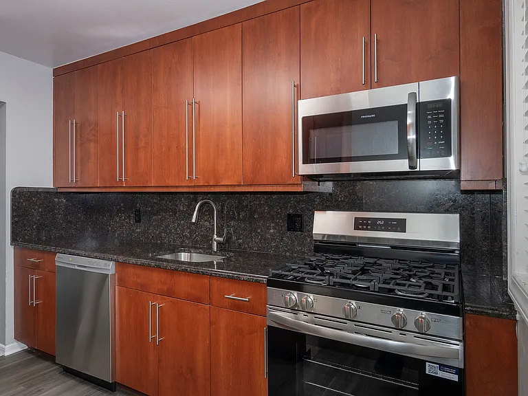 Fairfield Pines East — Photo 32