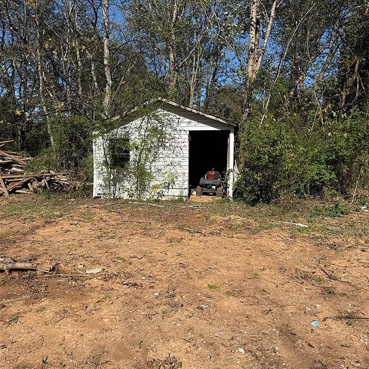 2nd image of 127 Shady Dr