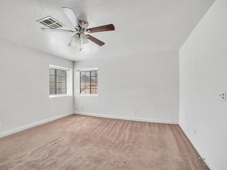 2304 Chatfield Dr — Photo 12