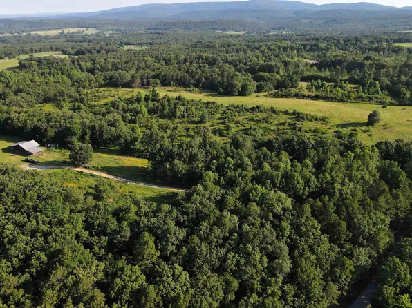 35 Cedar Creek Rd, Jerusalem, AR 72080