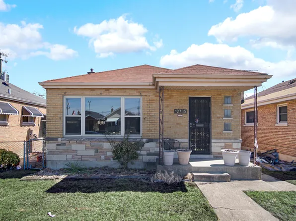 12735 S Justine St, Calumet Park, IL 60827
