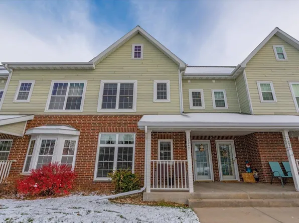 1047 Providence Cmn, Sun Prairie, WI 53590