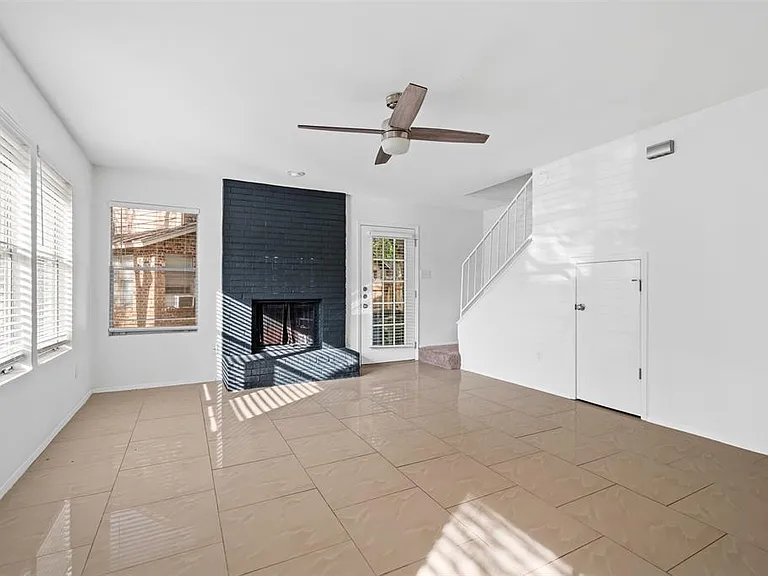 4413 Whispering Valley Dr #D — Photo 12