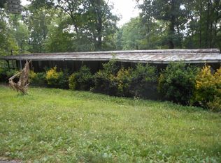137 Farr Ln, Oliver Springs, TN 37840