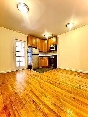 1st image of 506 E 82nd St #9V