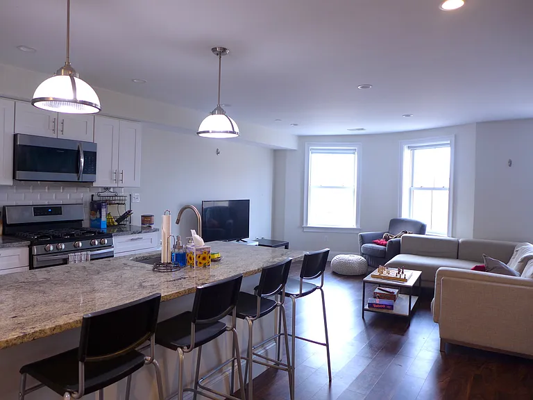 1948 Washington St #12A — Photo 1