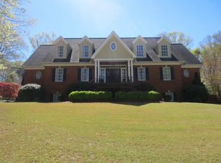 317 Oak Crest Dr, Cedartown, GA 30125