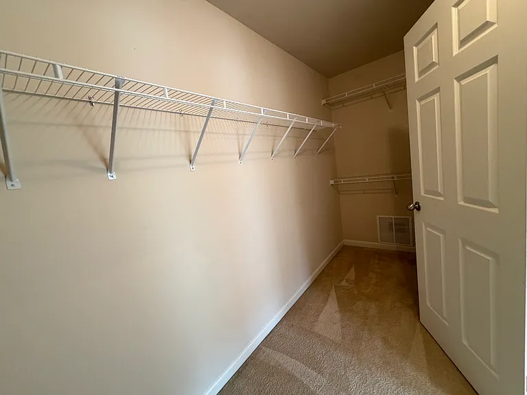104 Thorncrest Ct — Photo 7