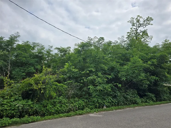 0 Avenue F, Conroe, TX 77301