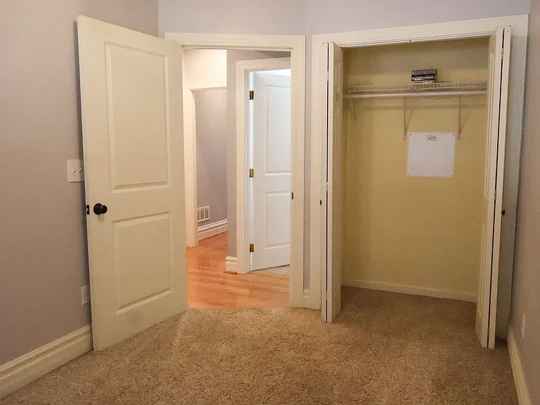 757 Syracuse Ave — Photo 18