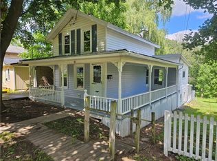 96 Maple St, Lyons, NY 14489