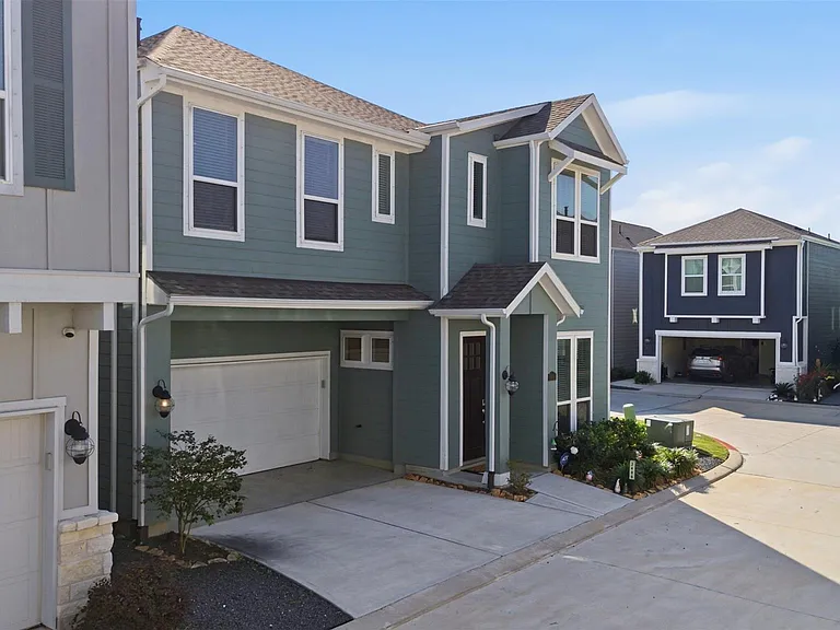 2406 Driftwood Trl — Photo 29