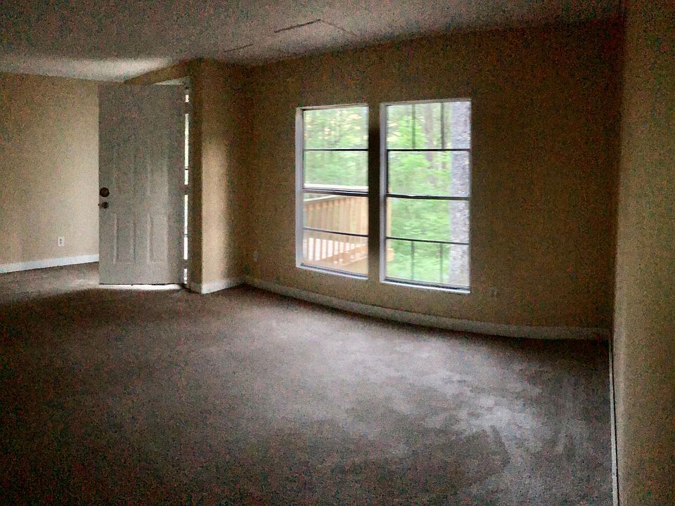 2nd image of 119 Jonathan Way