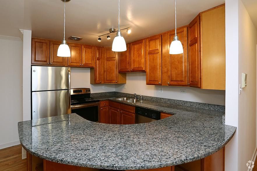 1st image of 2432 Emerald Ct