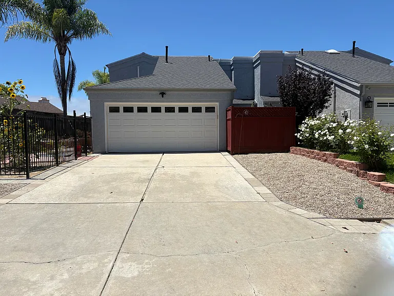 2808 Cazadero Dr — Photo 2