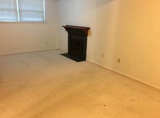 8554 Groveland Dr, Springfield, VA 22153
