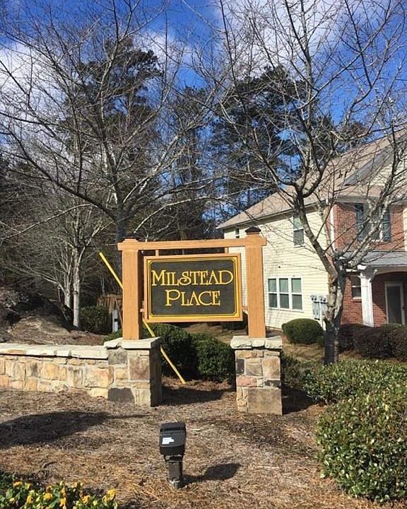 1st image of 149 Ellis Dr NE