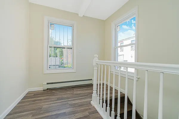 Sold by REMAX Elite | media 19