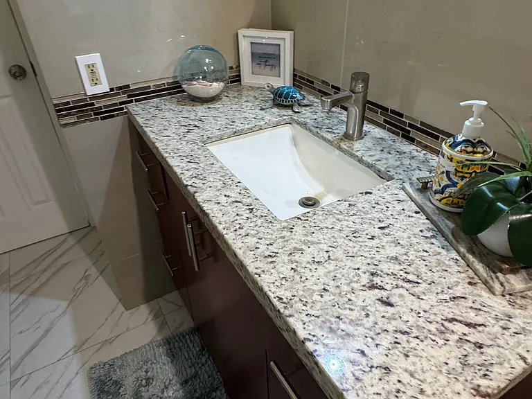 2740 W 76th St #213 — Photo 7