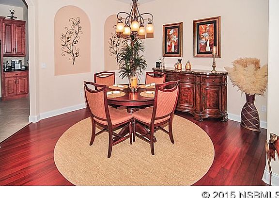 5th image of 652 Marisol Dr