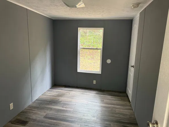 545 Flint Br, Salyersville, KY 41465
