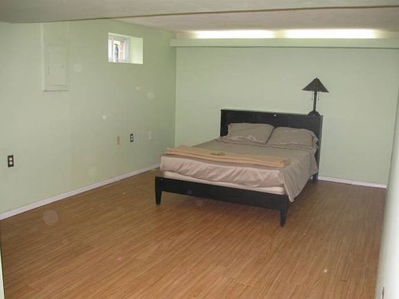 Bed room