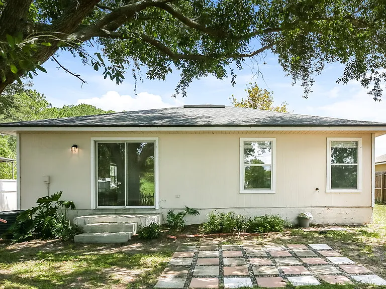 7533 International Village Dr — Photo 16