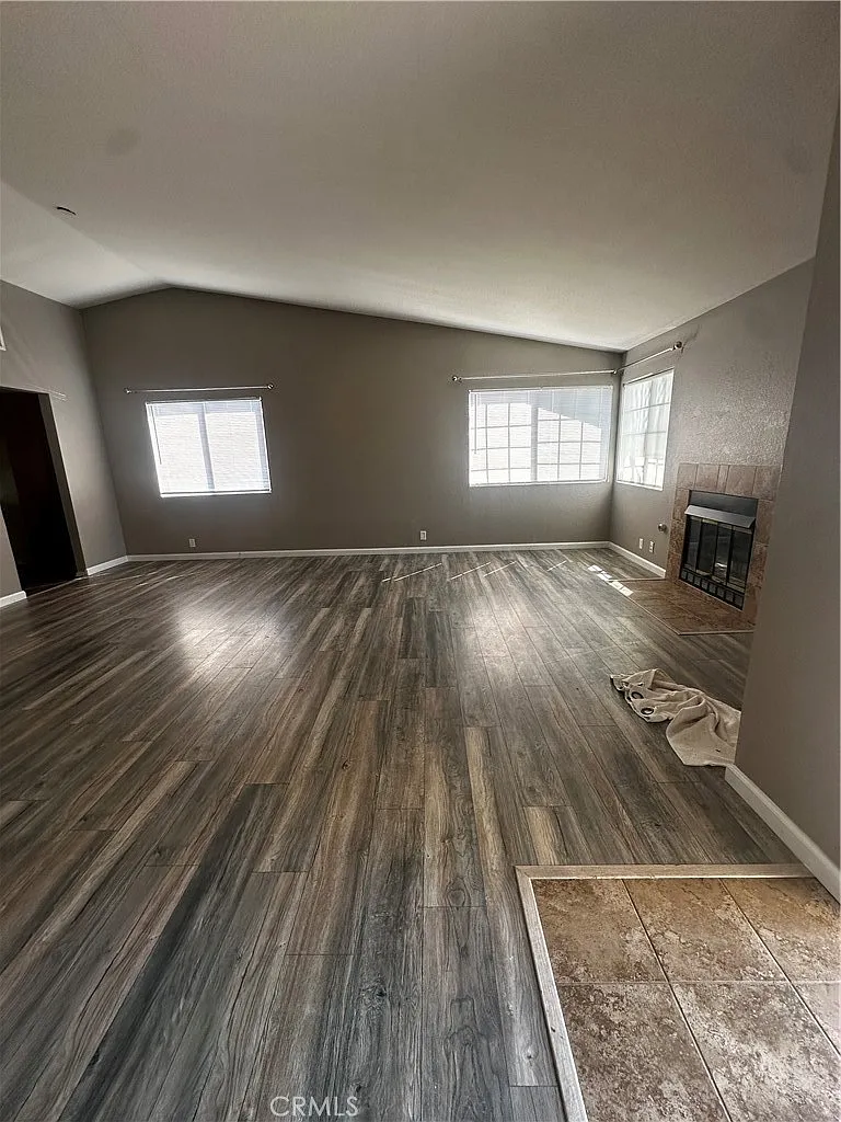 3 bed, 1551 sqft, $3,200 — Photo 3