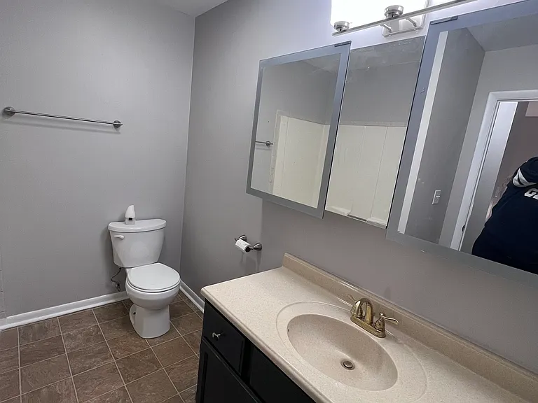 1637 Sheffield Dr — Photo 9