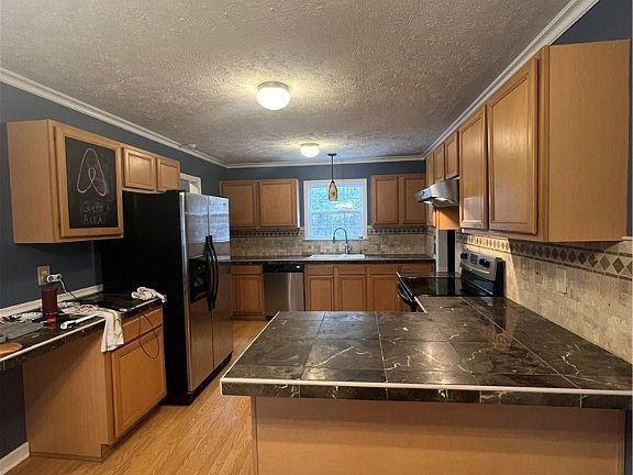 5th image of 217 Woodland Dr